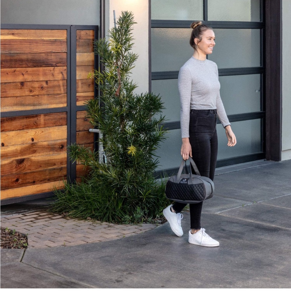 RESTECK Massager for Neck, Back, Shoulder’s with Heat Shiatsu with Travel Bag - Picture 5 of 14